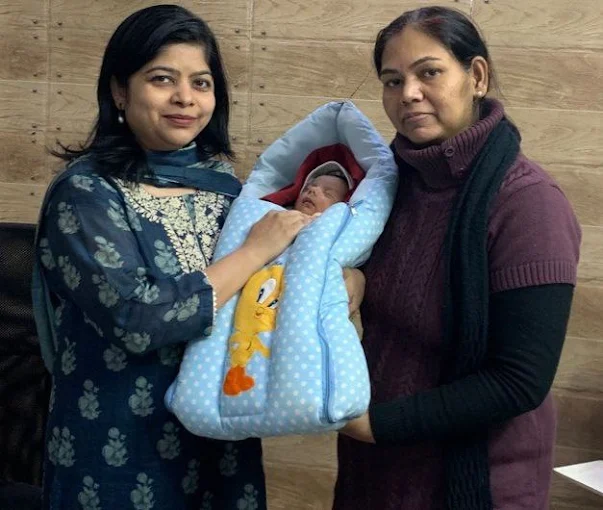 Dr. Bhavya Rathore clinic — patient care moment 59
